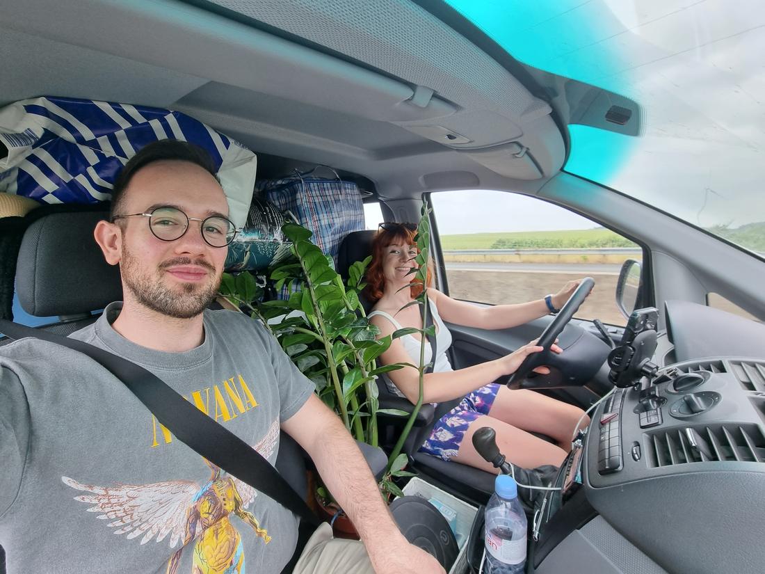 La voiture chargée pour le déménagement